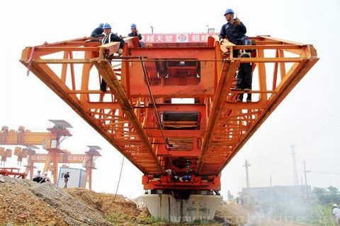 桥梁支架现浇箱梁